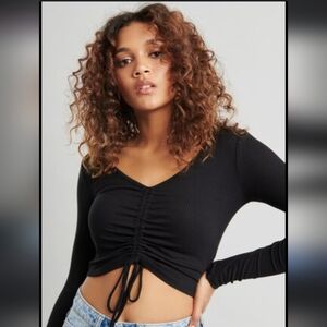 Women's Black Ribbed Ruched Long Sleeve Top